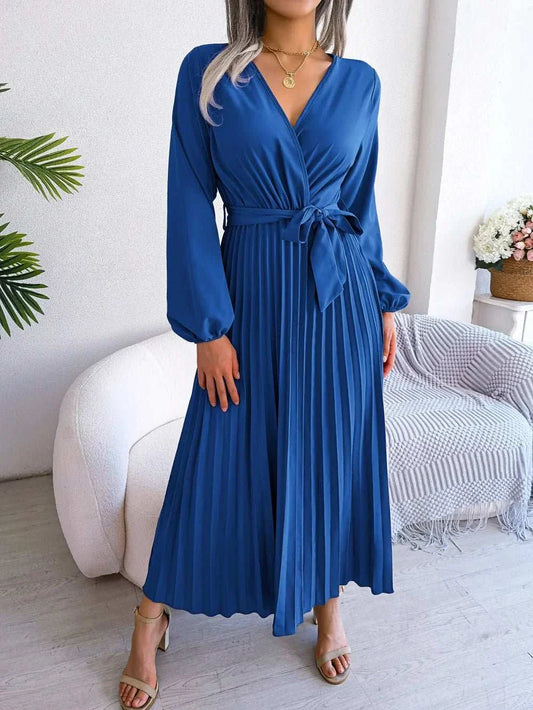 Women elegant V neck pleated maxi dress with long sleeves for formal occasions
