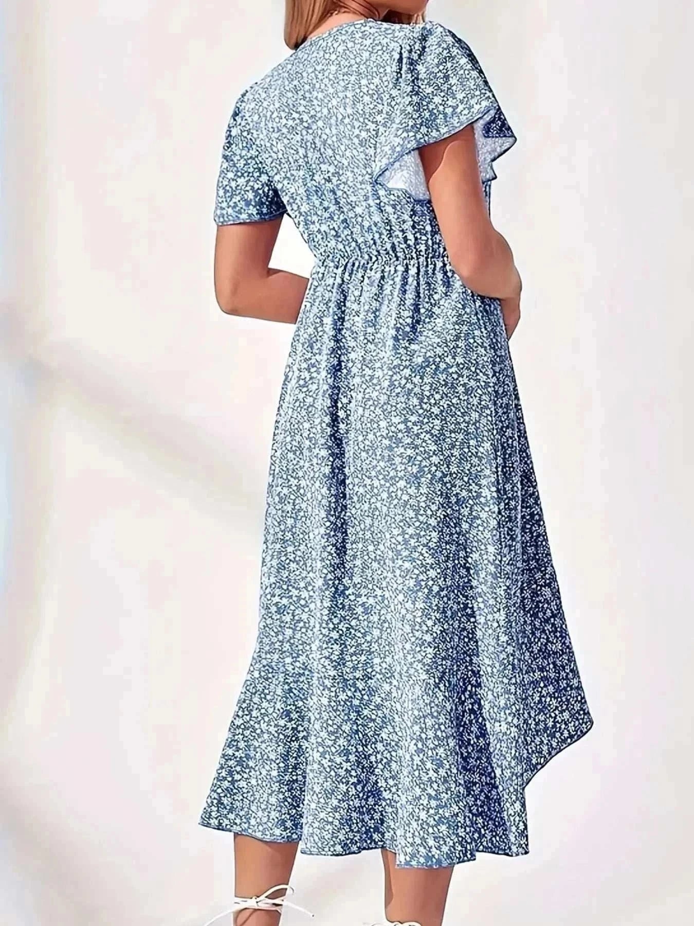 Oversized bohemian maxi dress with woven design for summer and beachwear